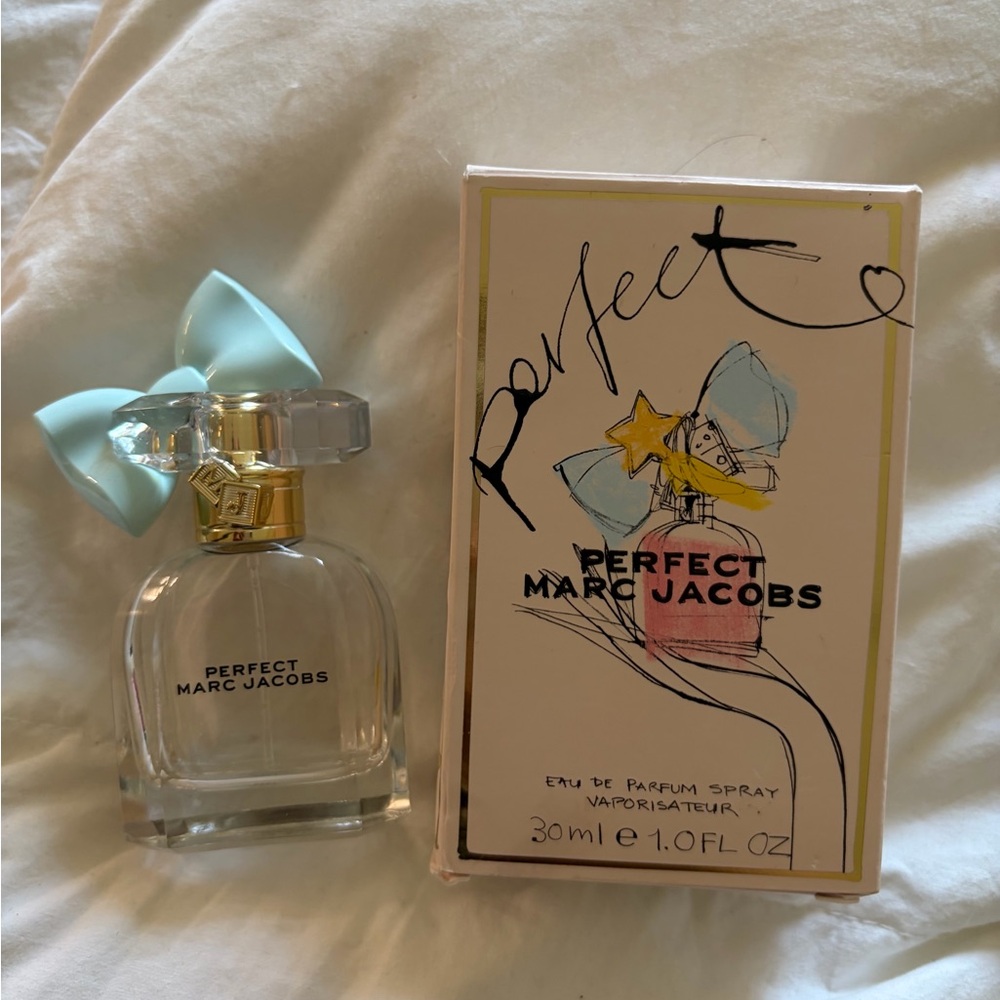 EMPTY Marc Jacobs Perfect Eau de Parfum with Light Blue Bow